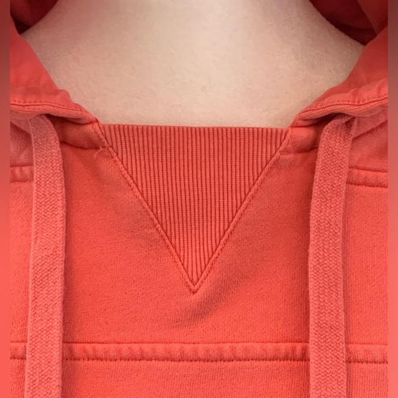 Vineyard Vines Sweatshirt - Picture 7 of 11